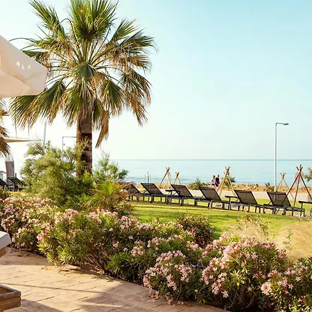 Piere - Anne Beach Hotel-2
