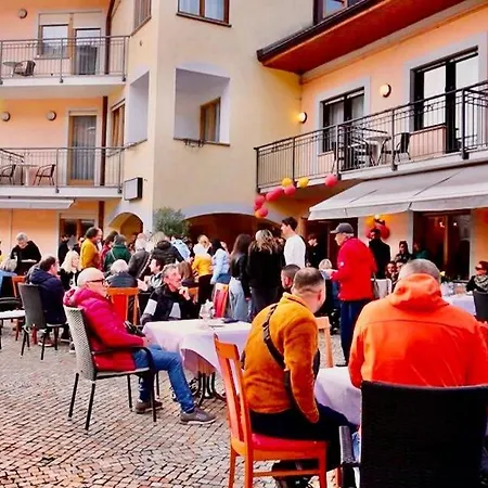 Goldenhof-2