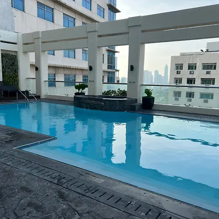 City Garden Hotel Makati-3