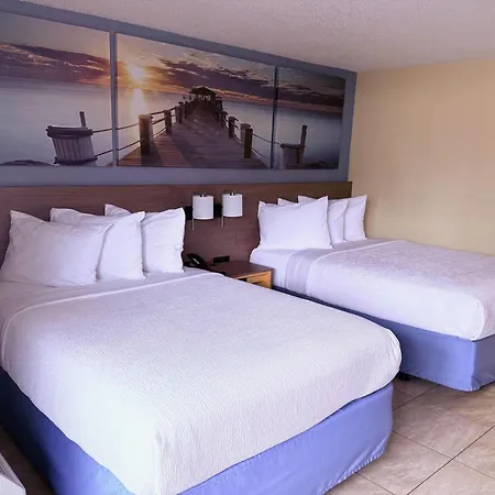 Days Inn By Wyndham St. Petersburg / Tampa Bay Area-2