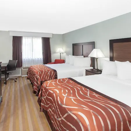 Baymont By Wyndham Grand Haven-3