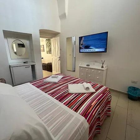 Elamar Rooms & Apartment-3