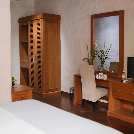 Hotel Boutique Casa Catrina-3