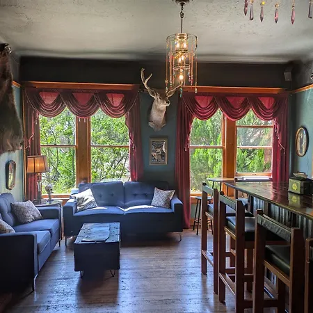 The Oliver House - Adults Only-3