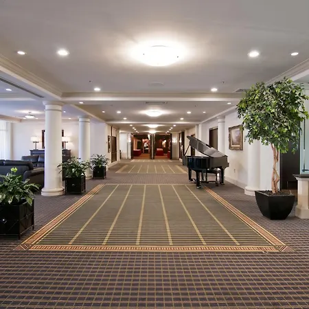 Chateau Lacombe Hotel-3