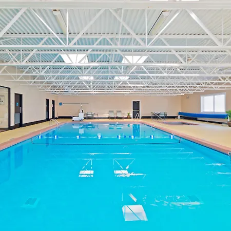 Days Inn By Wyndham Plattsburgh-3
