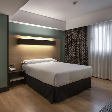 Hotel Ciudad de Logroño-2