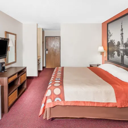 Super 8 By Wyndham Washington/Peoria Area-3
