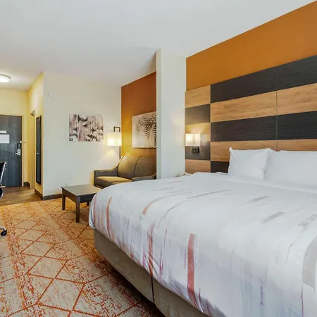 Best Western Plus Warsaw-3