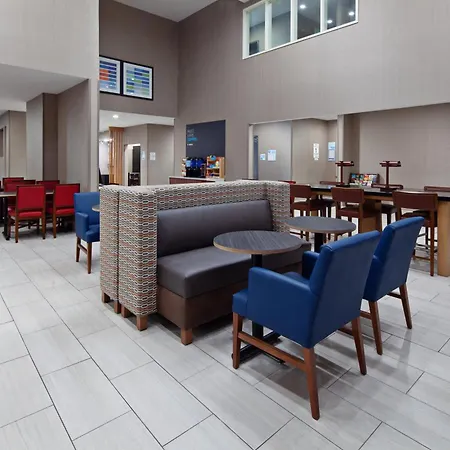 Holiday Inn Express & Suites - Tulare By Ihg-2