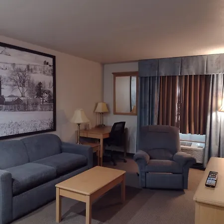 Super 8 By Wyndham Monroe Wi-3