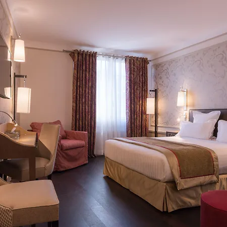 Crystal Hotel-2