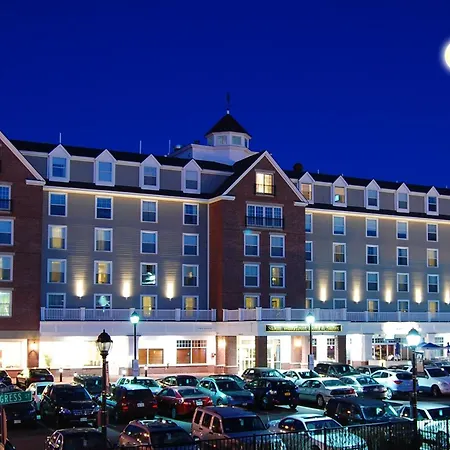 Salem Waterfront Hotel & Suites-2
