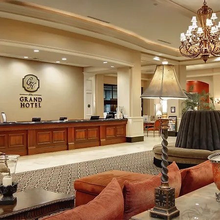 The Grand Hotel In Salem-2