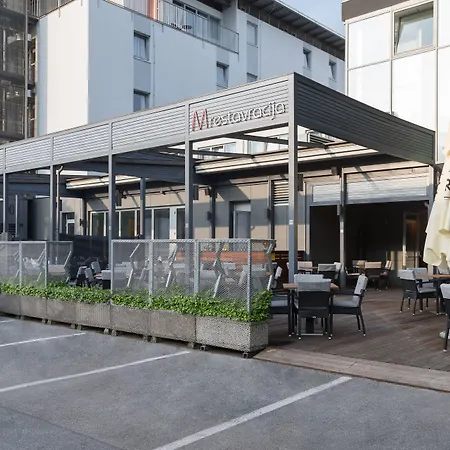 M Hotel-3