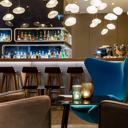 Motel One Frankfurt Airport-2