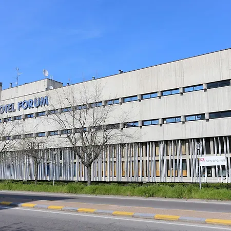 Hotel Forum-2