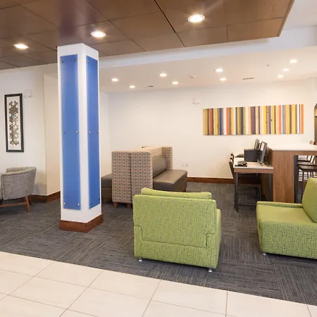 Holiday Inn Express Hotel & Suites Detroit-Utica By Ihg-2