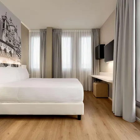 Wyndham Garden Florence-2