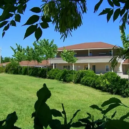 Best Budget Inn-2