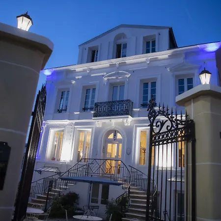 Hotel de Charme La Bonne Adresse-3