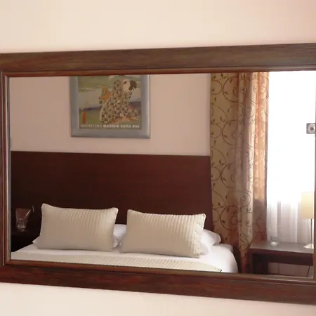 Hotel Divan-3