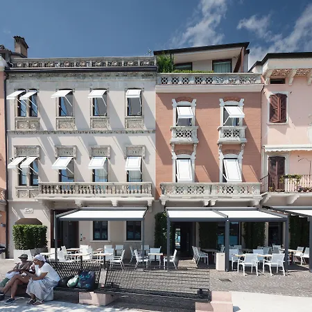 Hotel Locanda Del Benaco-2