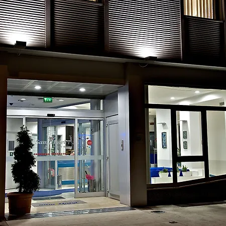 Sam Hotel-3