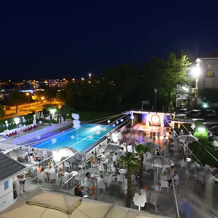 Hotel Promenade Universale-2