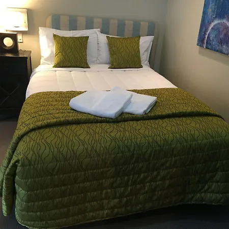 Chapel Apartments-3