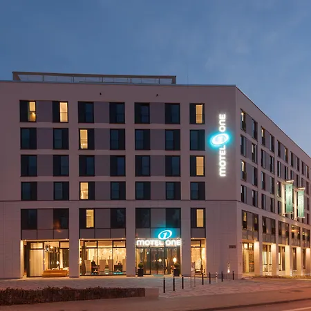 Motel One Rostock-3