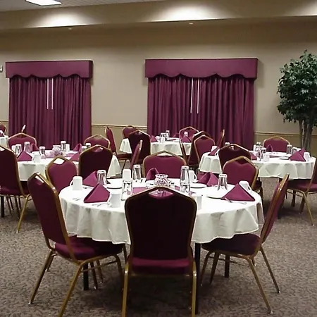 Fossil Creek Hotel & Suites-3