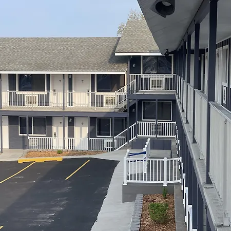 Thunderbird Motor Inn-3