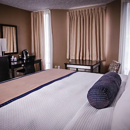 The Landmark Hotel-2