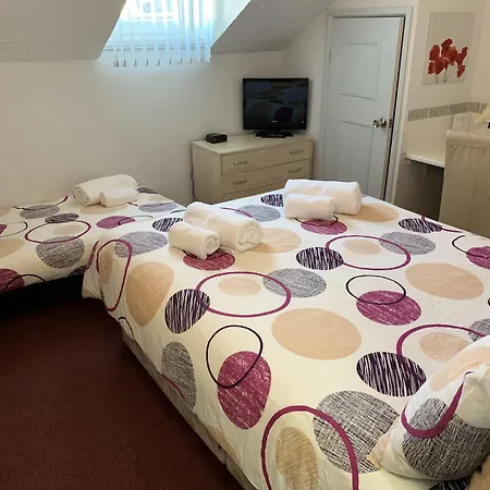 Austins Guest House-3