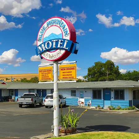Blue Mountain Motel-2