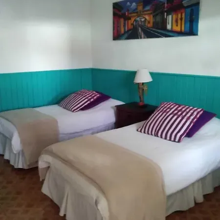 Casa Del Arco Antigua-2