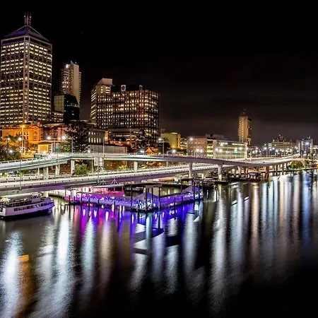 Airtrip Apartment On Margaret Street In Cbd-3
