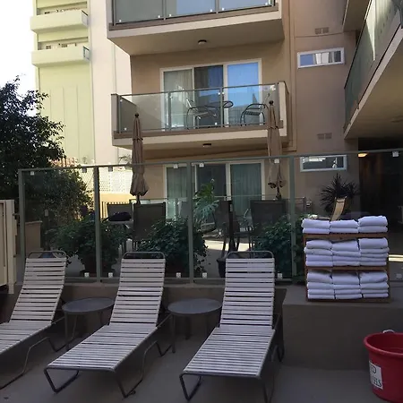 Hollywood Orchid Suites-2