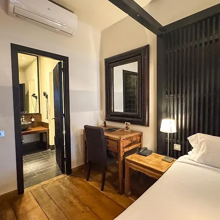 Hotel Market-3