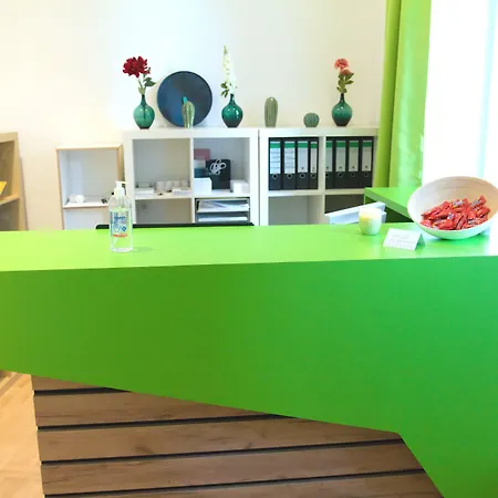 Bestprice Hotel Aachen Hauptbahnhof-3