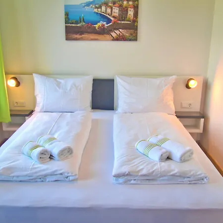 Bestprice Hotel Aachen Hauptbahnhof-2