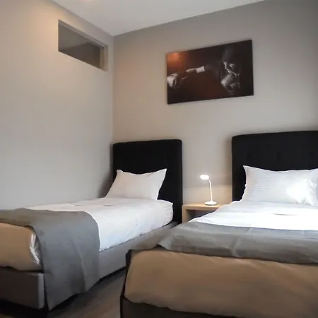 Hotel Arena Suites Movistar Arena-3