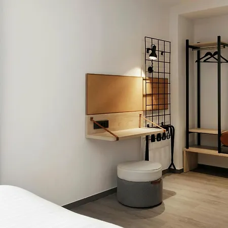 Moxy Barcelona-2