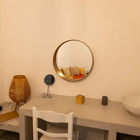 Phaos Santorini Suites-3