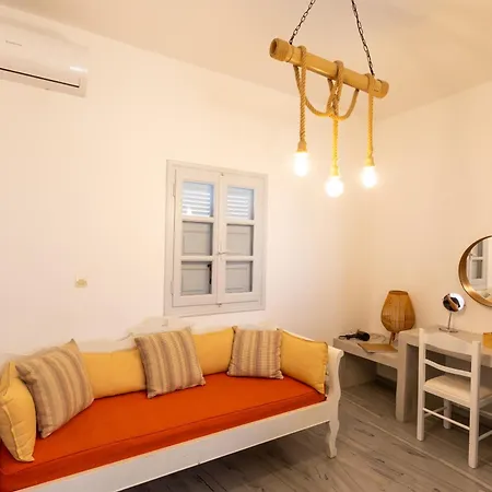 Phaos Santorini Suites-2