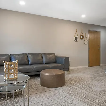 Best Western Plus Woodstock Hotel Conference Centre-3