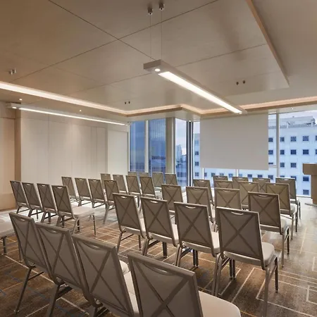 Wyndham Grand Istanbul Levent Hotel & Conference Center-3