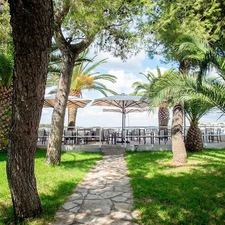 Hotel Lo Scoglio-3