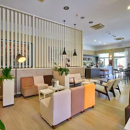 Hotel Bisesti ***S-2